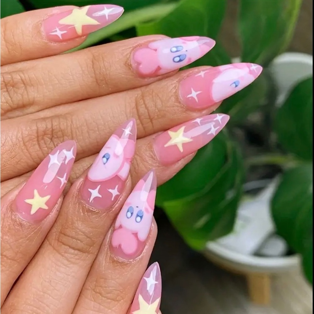 Press-On Nails with chic Nail Art (Nail Glue Included!)